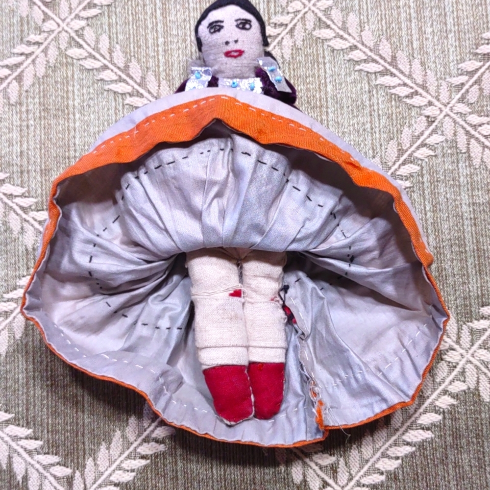 Native American/Indigenous Handmade Female Doll - Picture 3 of 5